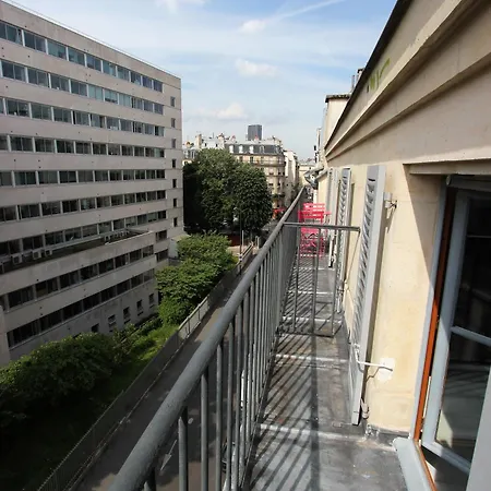 5 Au Dernier Etage Paris
