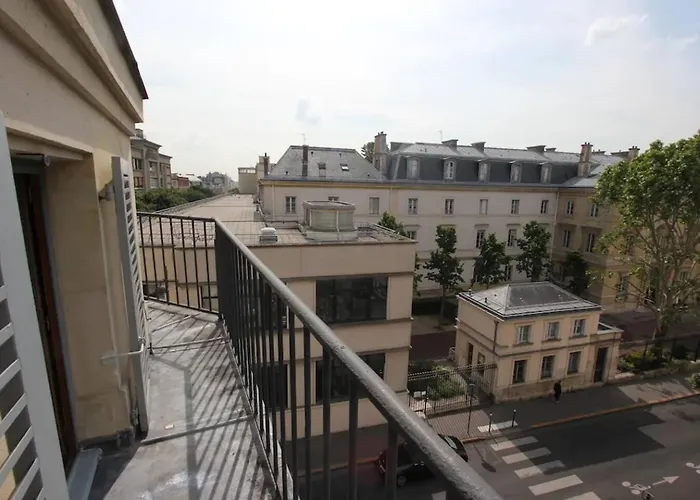 5 Au Dernier Etage Paris